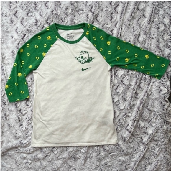 Nike Tops - Nike Women’s Medium Green And White Oregon Duck Baseball Style T-Shirt